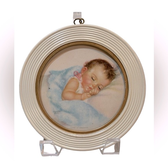 Vintage Sleeping Baby Small Round Wall Art Picture Land O’ Dreams Shower Decor‎ - Picture 1 of 4